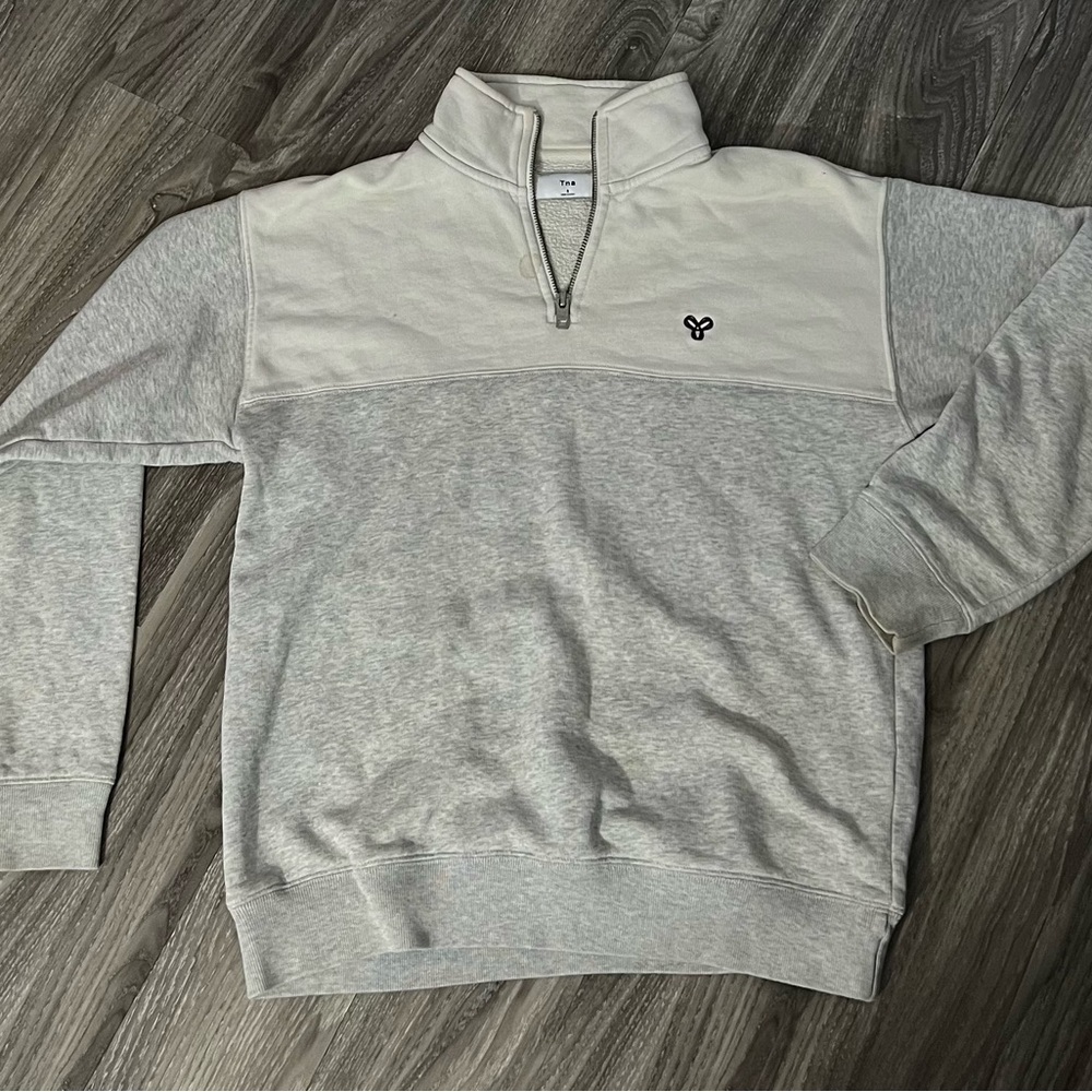Tna quarter zip small